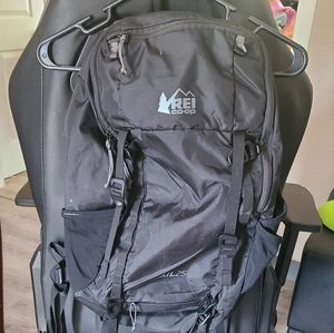 Rei hiking water backbapck